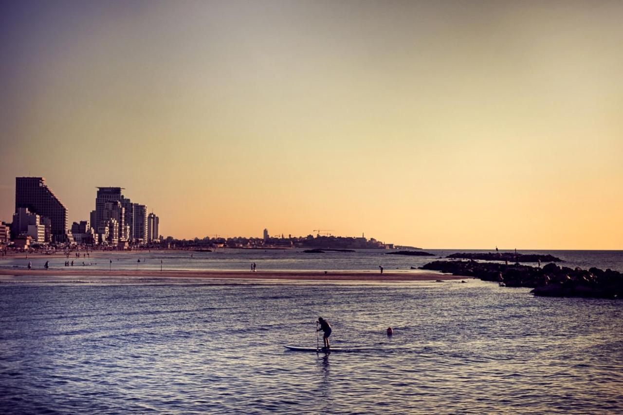 Wom Beach Pod Hotel - A Member Of Brown Hotels Tel Aviv Eksteriør bilde