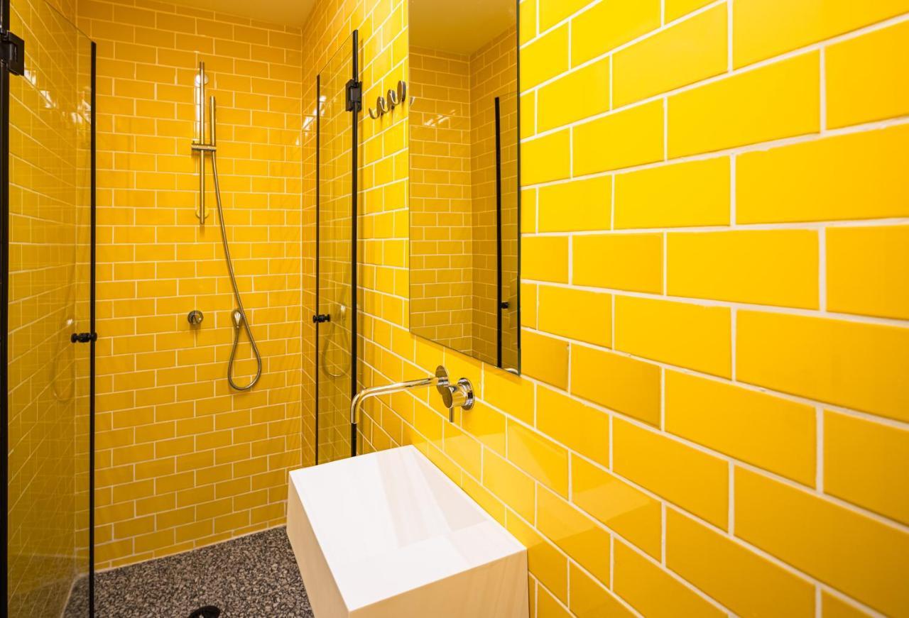 Wom Beach Pod Hotel - A Member Of Brown Hotels Tel Aviv Eksteriør bilde