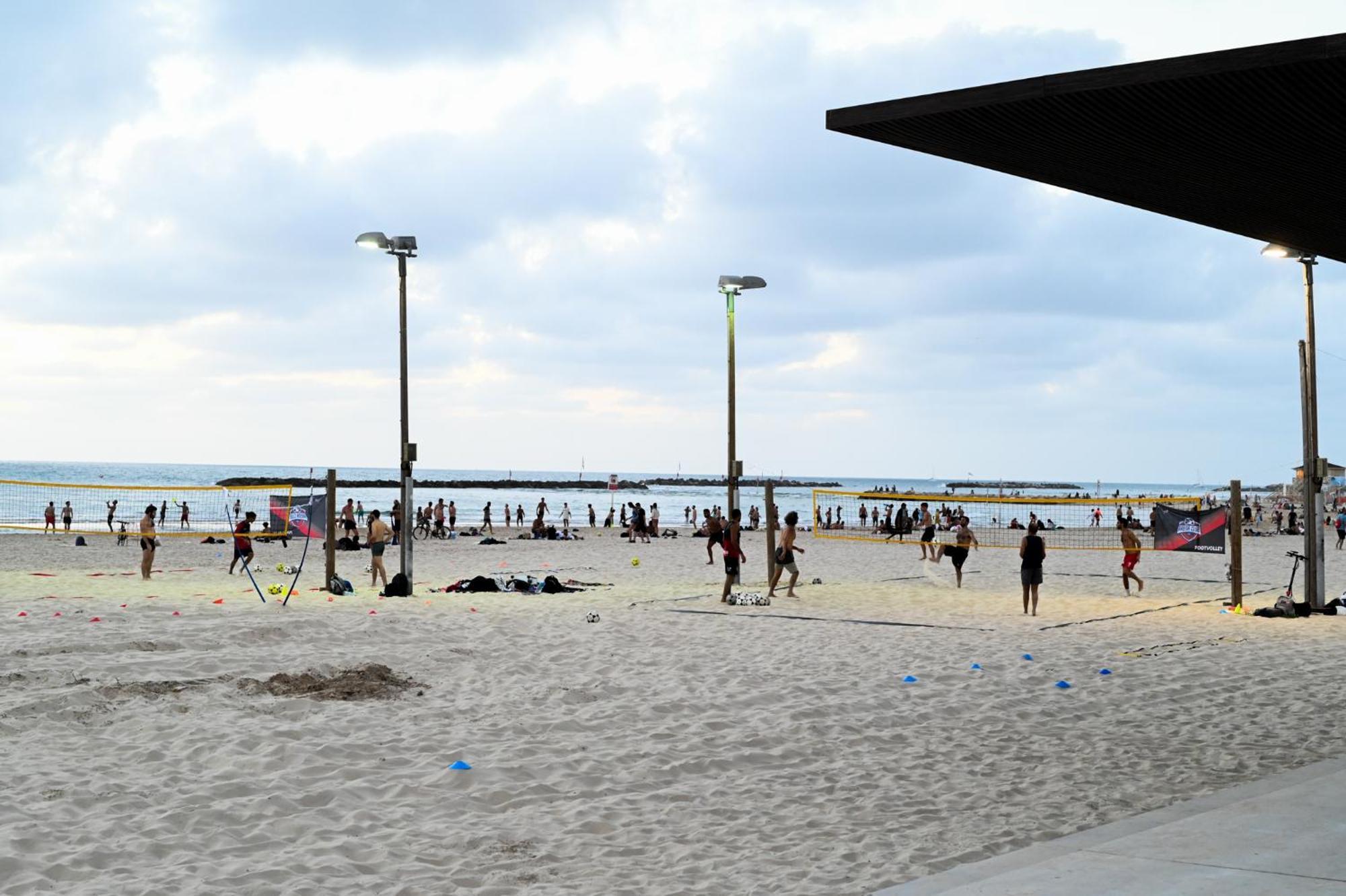 Wom Beach Pod Hotel - A Member Of Brown Hotels Tel Aviv Eksteriør bilde